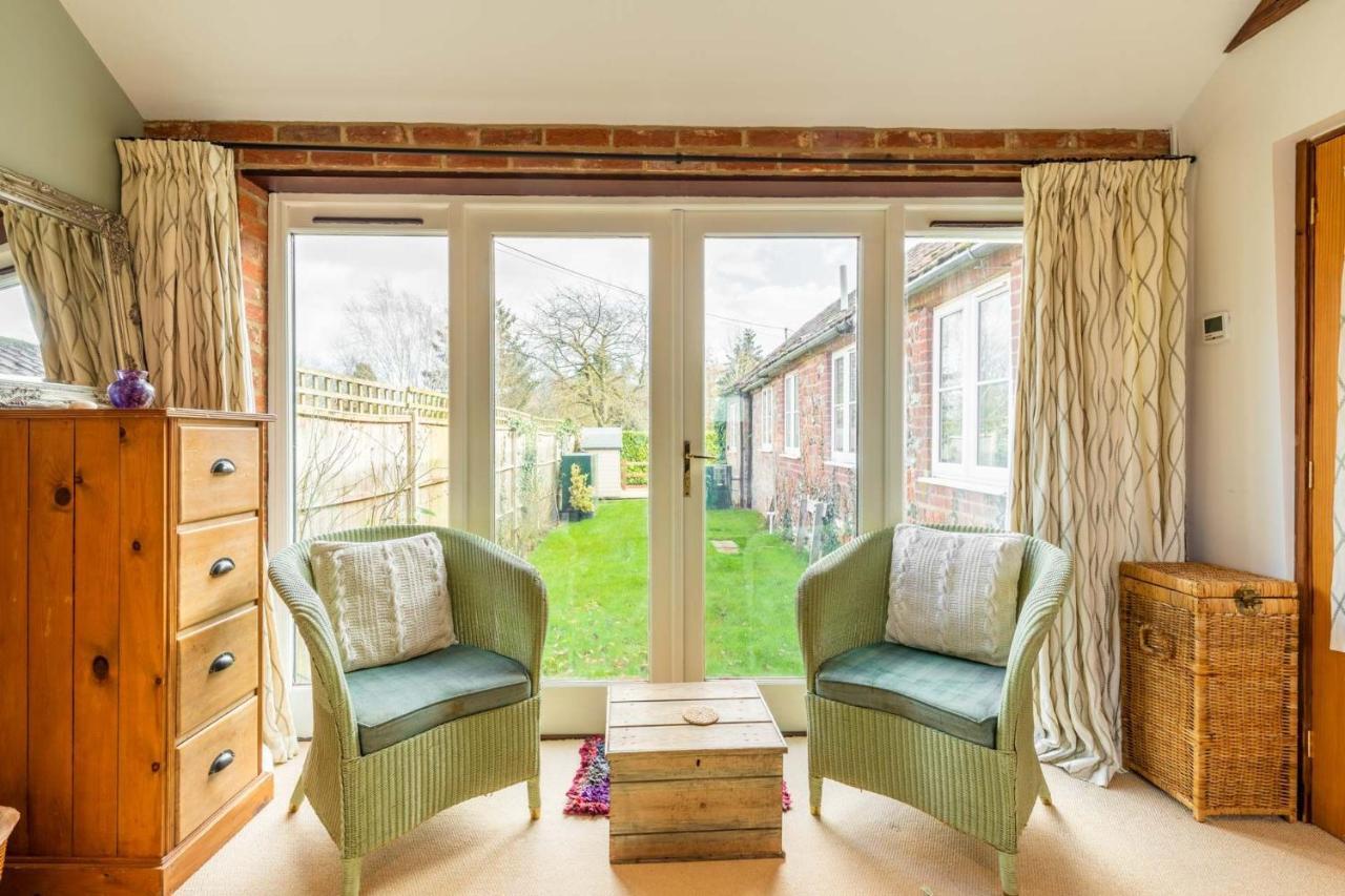 Host & Stay - Woodfalls Barn Burgh and Tuttington Exterior photo