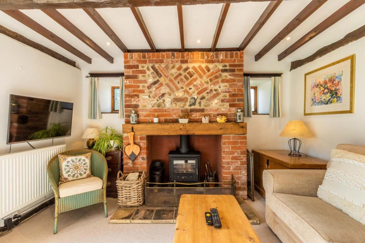Host & Stay - Woodfalls Barn Burgh and Tuttington Exterior photo