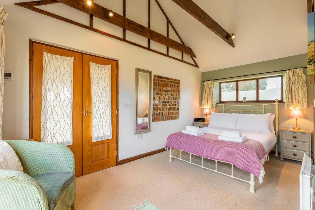 Host & Stay - Woodfalls Barn Burgh and Tuttington Exterior photo